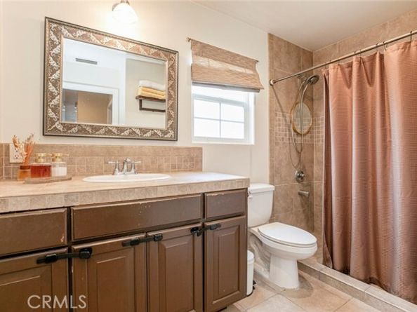 7129 Forbes Avenue, Van Nuys (los Angeles) CA 91406