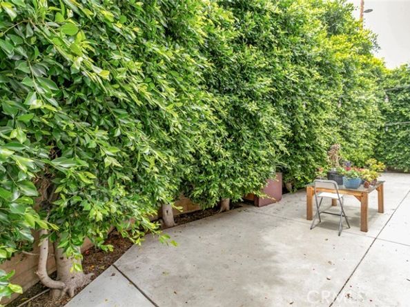 7129 Forbes Avenue, Van Nuys (los Angeles) CA 91406