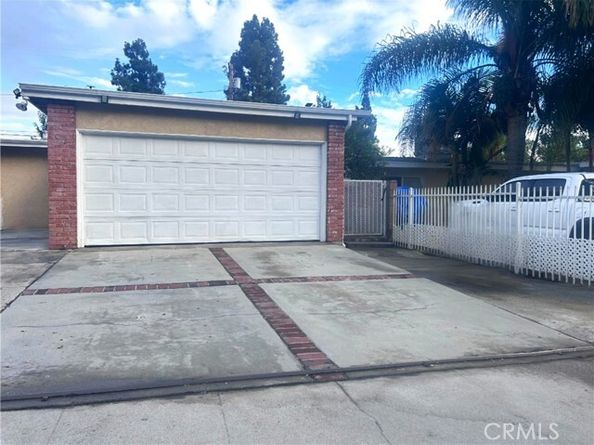 14914 Oswald st, Sylmar (los Angeles) CA 91342