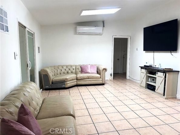 14914 Oswald st, Sylmar (los Angeles) CA 91342