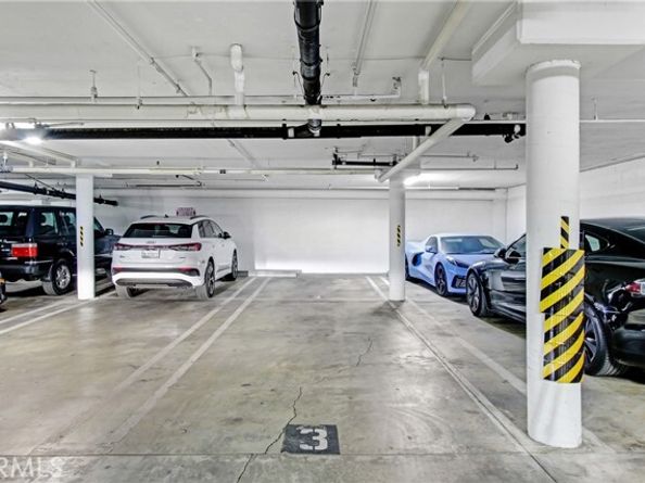 4949 Genesta Avenue 104, Encino (los Angeles) CA 91316