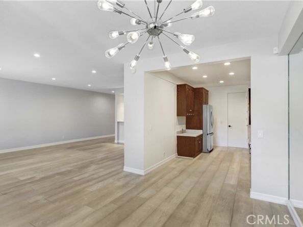 4949 Genesta Avenue 104, Encino (los Angeles) CA 91316