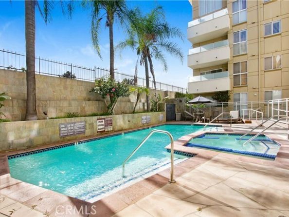 4949 Genesta Avenue 104, Encino (los Angeles) CA 91316