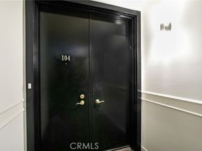 4949 Genesta Avenue 104, Encino (los Angeles) CA 91316