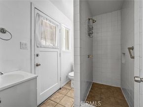 6225 Langdon, Van Nuys (los Angeles) CA 91411