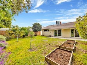 14421 Cohasset Street, Van Nuys (los Angeles) CA 91405