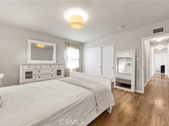 14421 Cohasset Street, Van Nuys (los Angeles) CA 91405