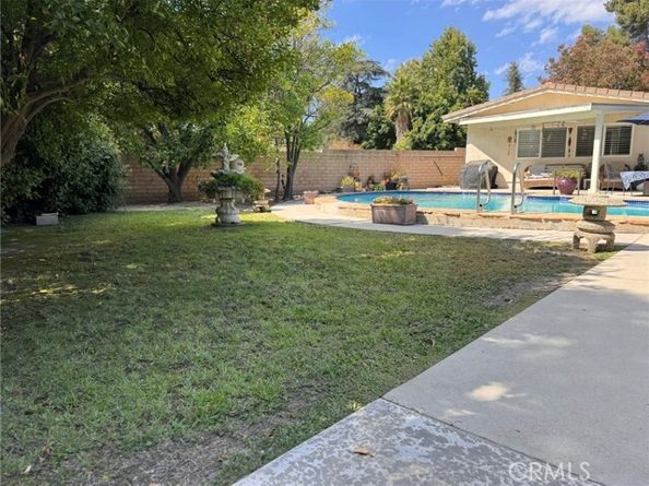 17654 Knapp, Northridge (los Angeles) CA 91325