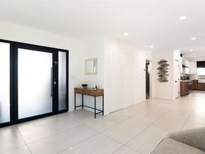 18328 Bessemer, Tarzana (los Angeles) CA 91335