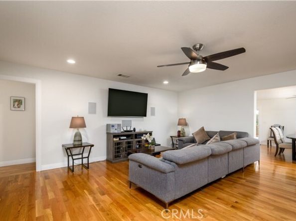 16814 Rinaldi Street, Granada Hills (los Angeles) CA 91344