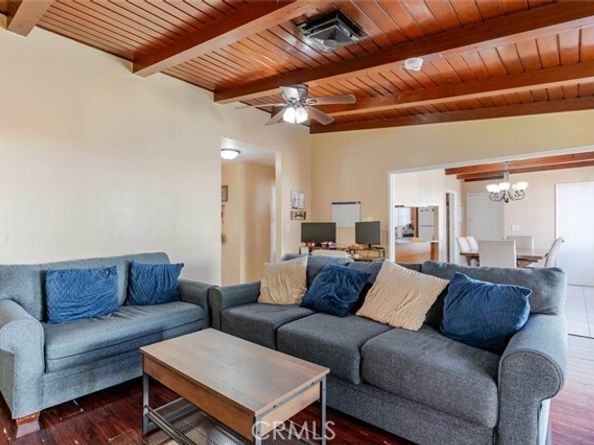 13329 Chase Street, Arleta (los Angeles) CA 91331