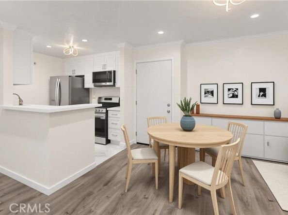 18620 Hatteras 173, Tarzana (los Angeles) CA 91356