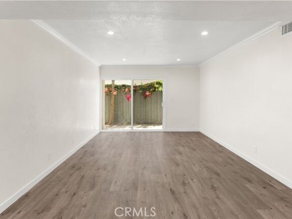 18620 Hatteras 173, Tarzana (los Angeles) CA 91356