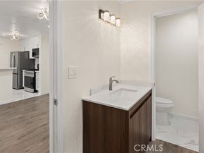 18620 Hatteras 173, Tarzana (los Angeles) CA 91356