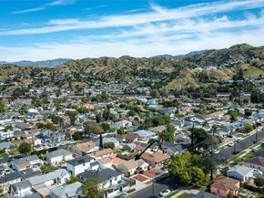 10515 Lanark, Sun Valley (los Angeles) CA 91352