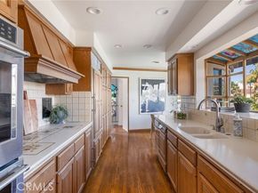 7836 W 81st, Playa Del Rey (los Angeles) CA 90293