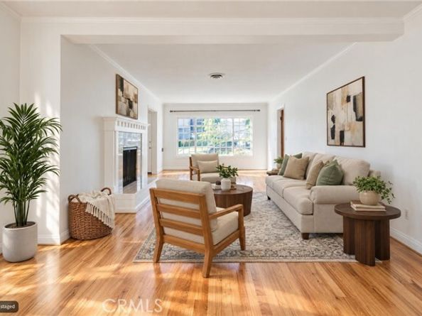820 Newport, Long Beach CA 90804