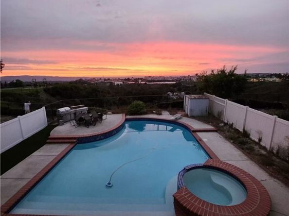 21095 Skylark Drive, Lake Forest (el Toro) CA 92630