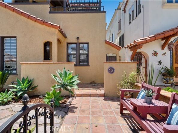 118 Glendora Avenue, Long Beach CA 90803