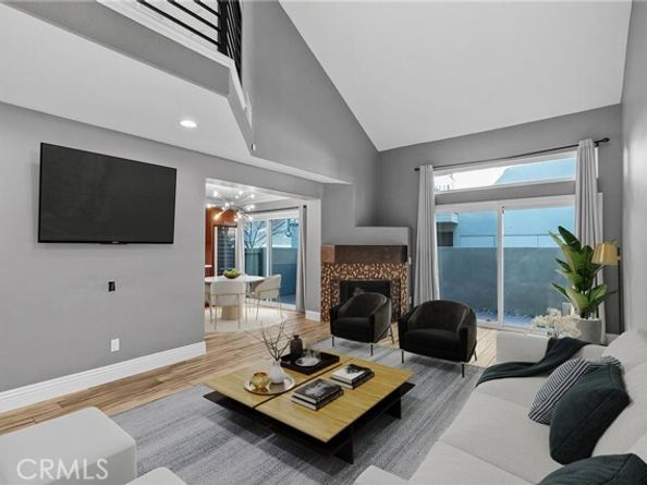 510 S Hollydale, Anaheim CA 92808