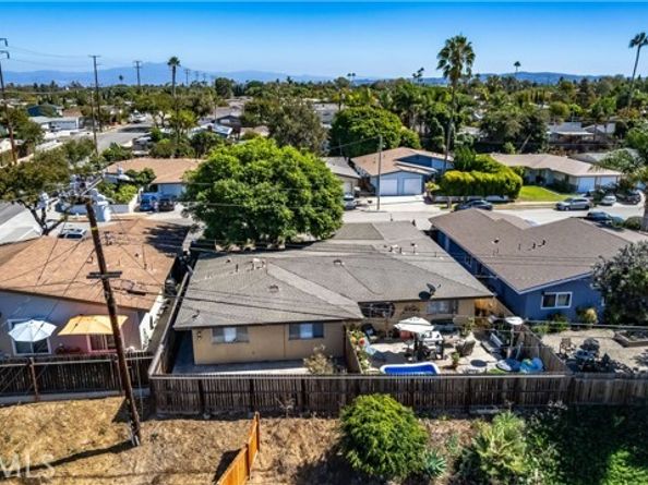 2245 State, Costa Mesa CA 92627