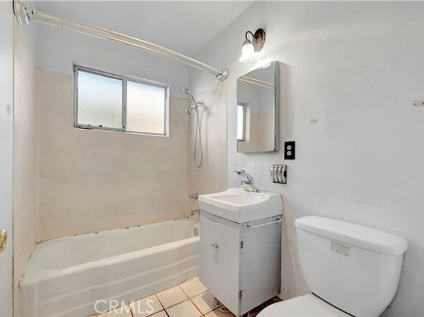 2245 State, Costa Mesa CA 92627