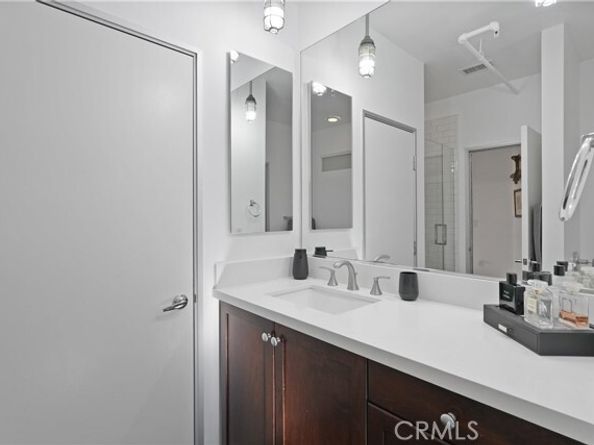 706 N Santiago Street, Santa Ana CA 92701