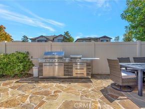 302 Summit Crest Drive, Lake Forest (el Toro) CA 92630