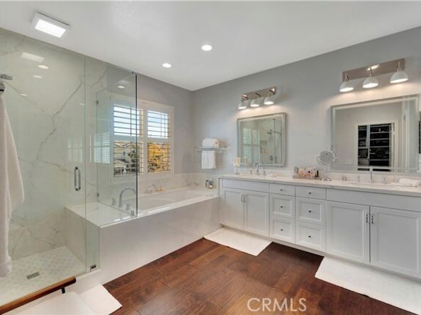 302 Summit Crest Drive, Lake Forest (el Toro) CA 92630