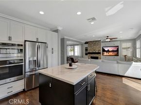 302 Summit Crest Drive, Lake Forest (el Toro) CA 92630