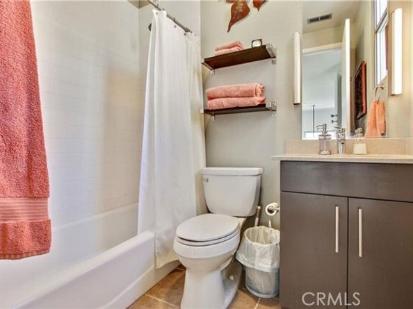 133 The Promenade 408, Long Beach CA 90802