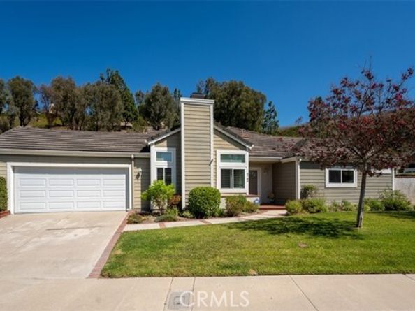 5760 E Hudson Bay Drive, Anaheim CA 92807