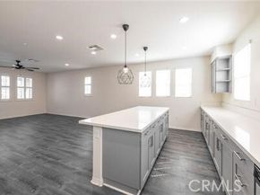 120 S Pacific Avenue 39, Santa Ana CA 92703