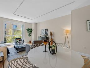 585 9th Street 556, Oakland CA 94607