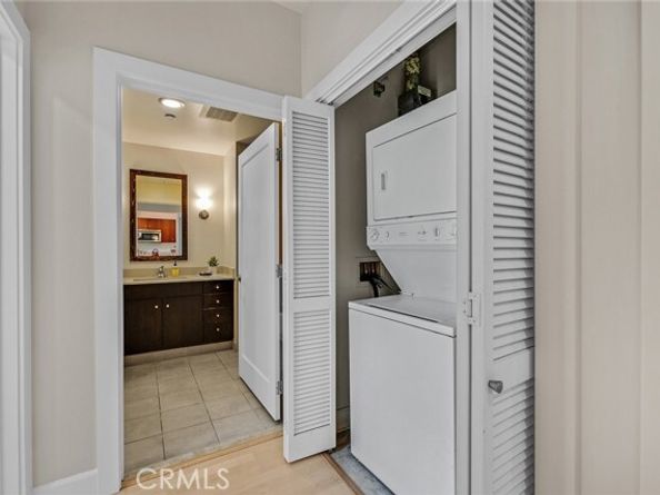585 9th Street 556, Oakland CA 94607