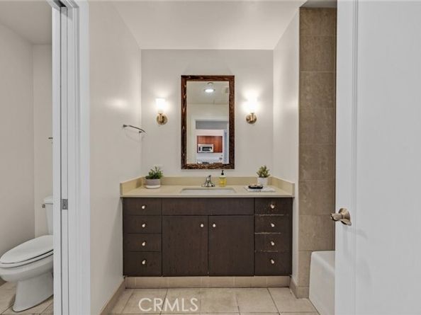 585 9th Street 556, Oakland CA 94607