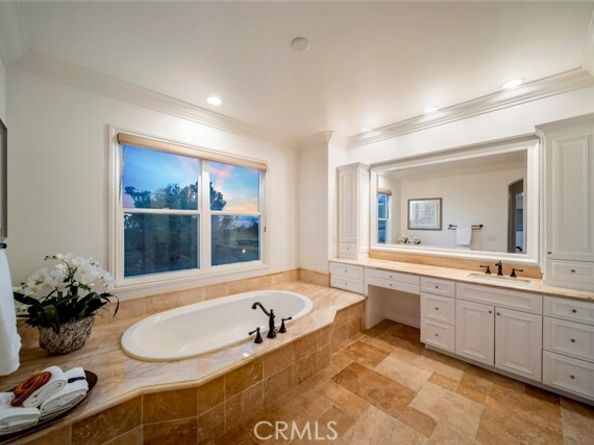 2 Agostino, Newport Coast CA 92657