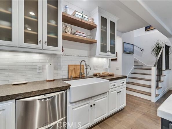 613 Larkspur Avenue, Corona Del Mar (newport Beach) CA 92625