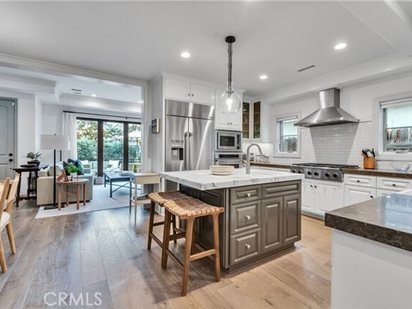 613 Larkspur Avenue, Corona Del Mar (newport Beach) CA 92625