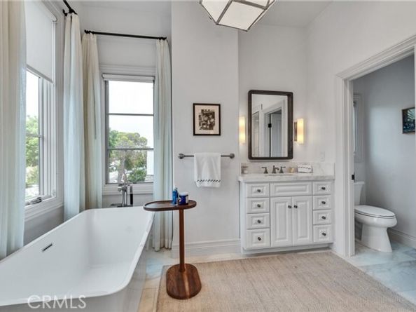 613 Larkspur Avenue, Corona Del Mar (newport Beach) CA 92625