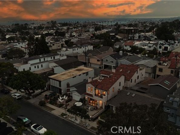 613 Larkspur Avenue, Corona Del Mar (newport Beach) CA 92625
