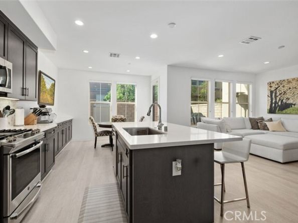 29 Prominence, Lake Forest (el Toro) CA 92630