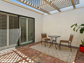 4 Navarre 126, Irvine CA 92612