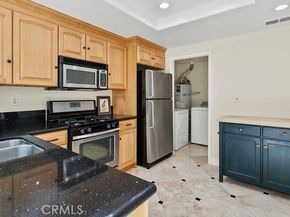 4 Navarre 126, Irvine CA 92612