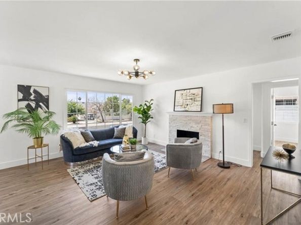 11443 Saticoy Street, North Hollywood (los Angeles) CA 91605