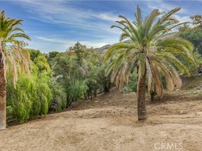 8455 McGroarty Street, Sunland (los Angeles) CA 91040