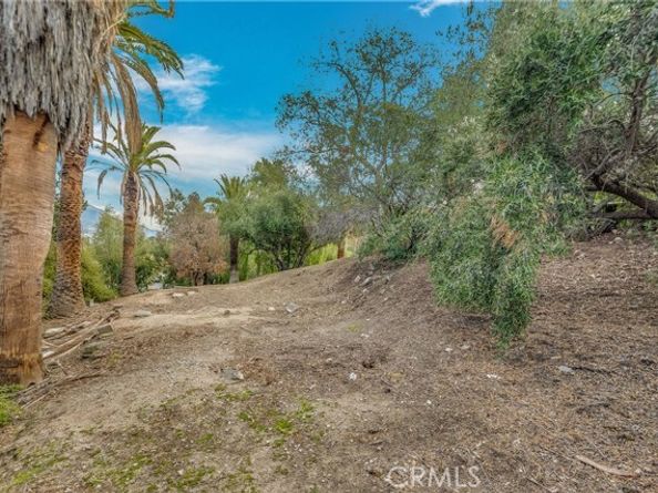 8455 McGroarty Street, Sunland (los Angeles) CA 91040