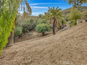 8455 McGroarty Street, Sunland (los Angeles) CA 91040