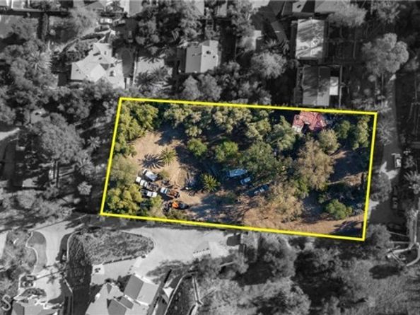 8455 McGroarty Street, Sunland (los Angeles) CA 91040