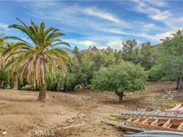 8455 McGroarty Street, Sunland (los Angeles) CA 91040